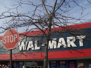 walmart-stopsign