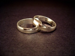 Wedding rings (c) Jeff Belmonte. Published under a creative commons licence