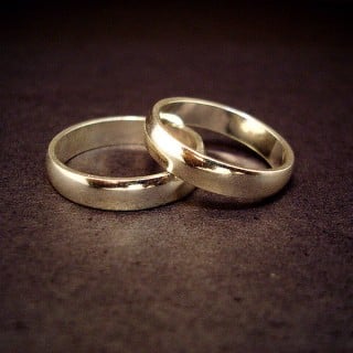 Wedding rings (c) Jeff Belmonte. Published under a creative commons licence